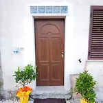 Tra Gli Ulivi