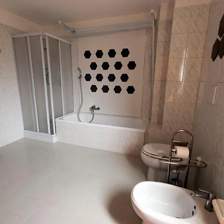 Tra Gli Ulivi Bed & Breakfast