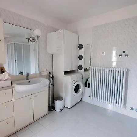 Bed & Breakfast Tra Gli Ulivi 3*