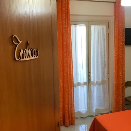 Tra Gli Ulivi Bed & Breakfast 3*