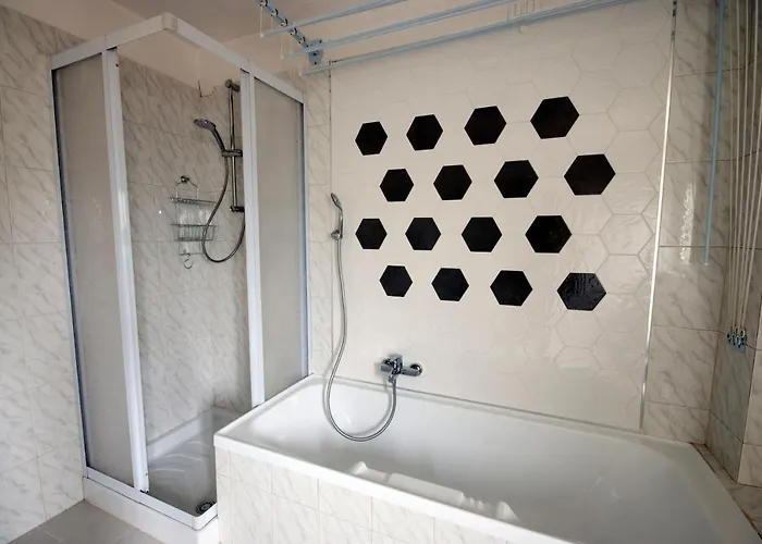 Oda ve Kahvaltı Tra Gli Ulivi